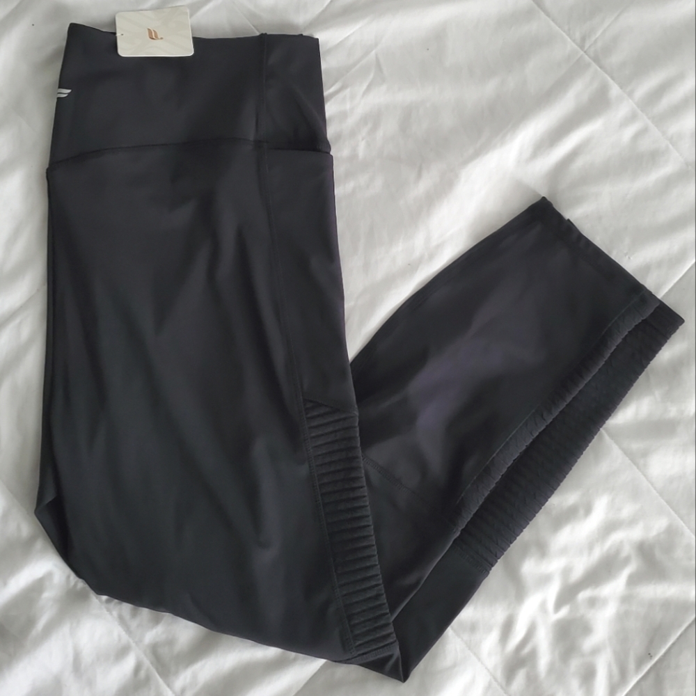 NWT Fabletics Moto Leggings 7/8